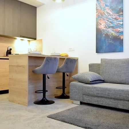 Rab Downtown Place Apartment