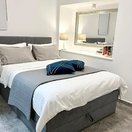 Apartment Rab Downtown Place *