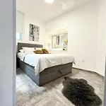 Rab Downtown Place Apartamento