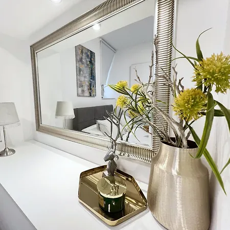 Lägenhet Rab Downtown Place *