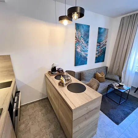 Rab Downtown Place * Rab Town