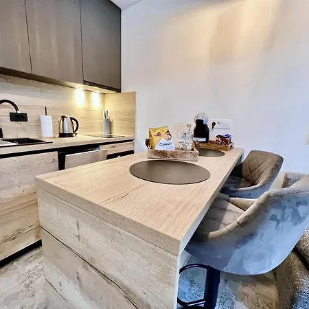 Rab Downtown Place *