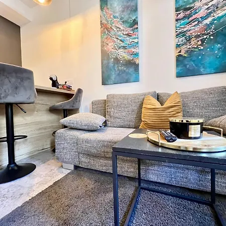 Rab Downtown Place Apartamento *